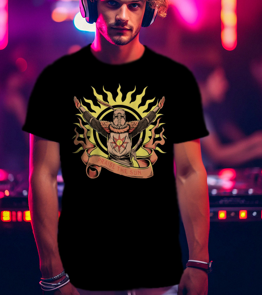 Solaire Praise The Sun Dark Souls Iconic Sunburst Knight Banner T-Shirt