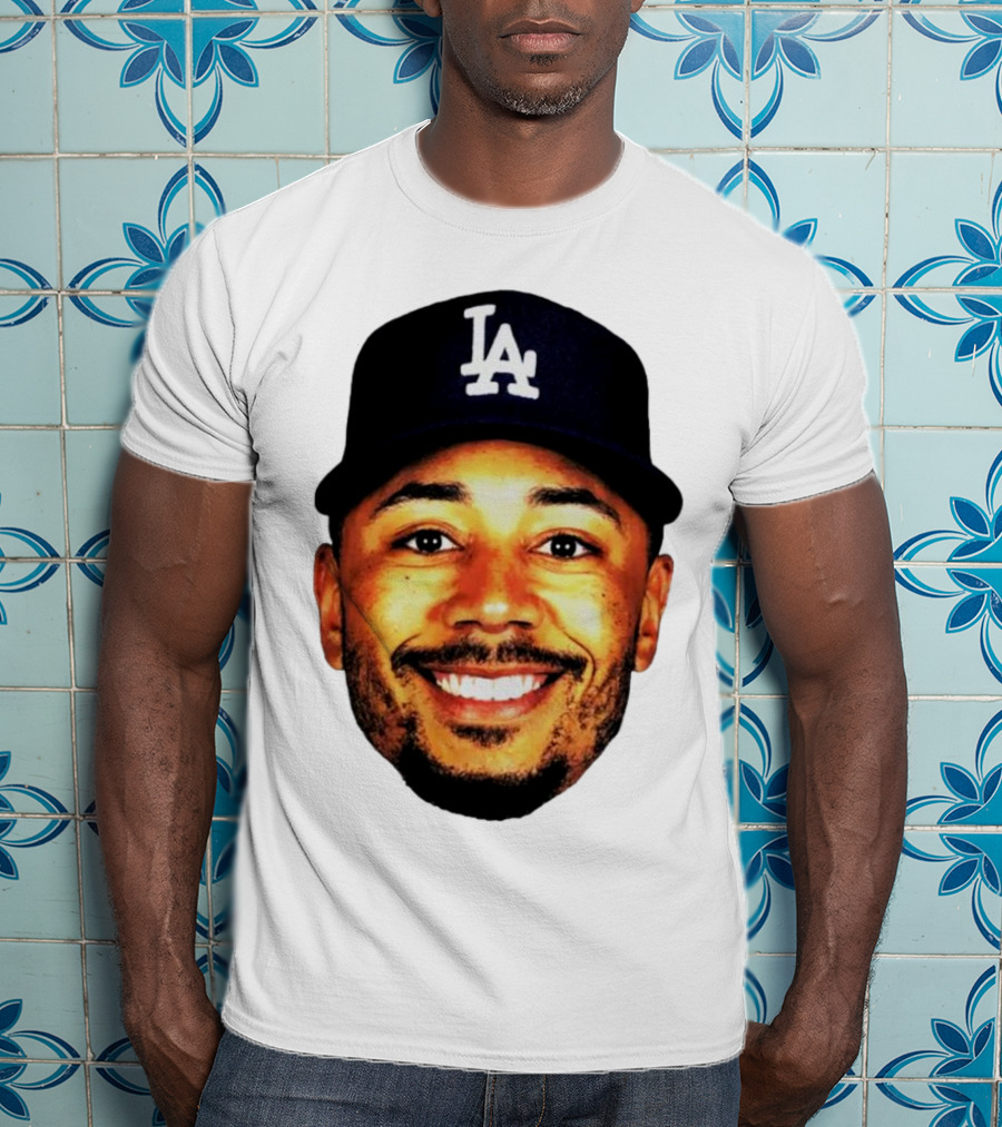 Mookie Betts Los Angeles Dodgers LA Cap Big Face T-Shirt
