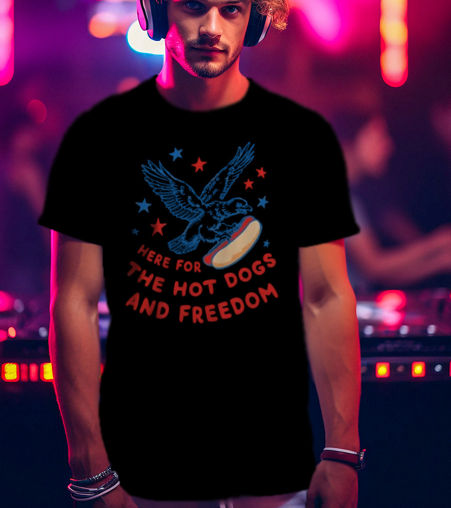 Here For The Hot Dogs And Freedom USA Eagle Stars T-Shirt