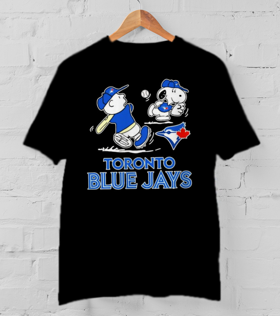 Toronto Blue Jays Charlie Brown Snoopy Baseball Peanuts MLB Collaboration T-Shirt