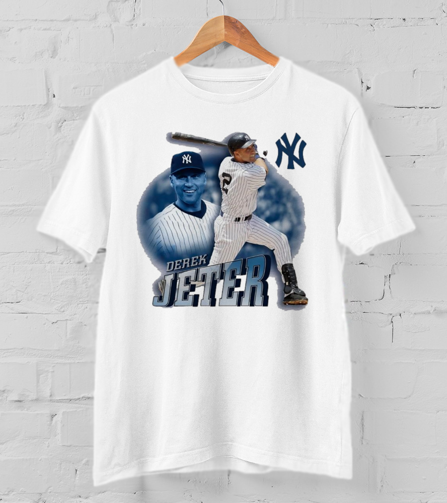 Derek Jeter New York Yankees Swing Baseball Legend T-Shirt