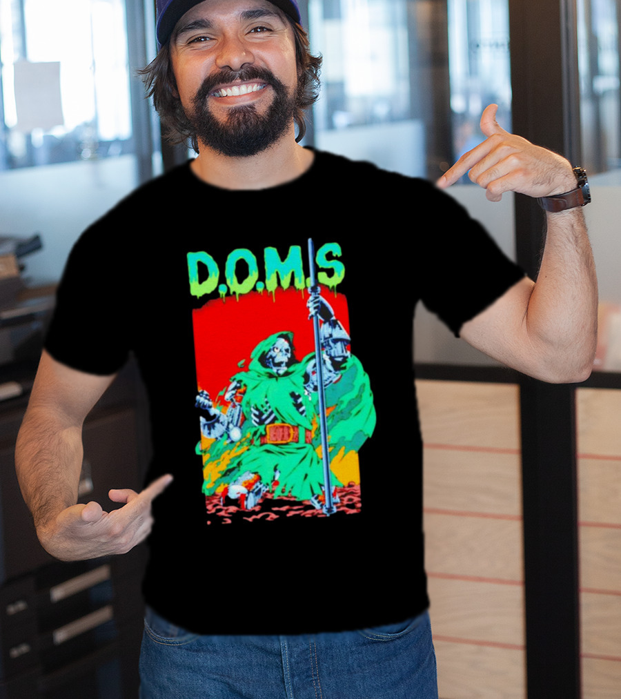 D.O.M.S Skeleton Warrior In Green Cloak Holding Staff T-Shirt