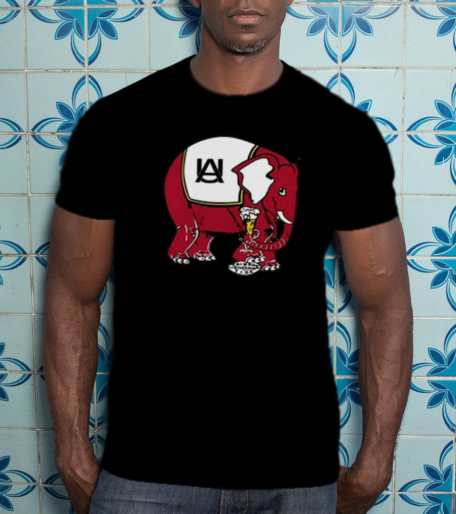 Aaron Estrada 1950s Alabama Elephant Holding Mug T-Shirt