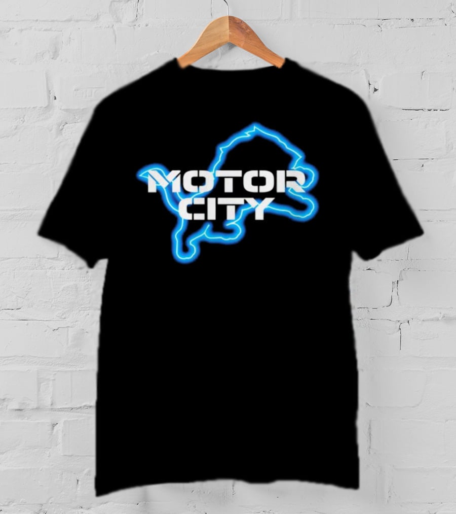 Sam Richardson Wearing Detroit Lions Motor City Blue Lion T-Shirt