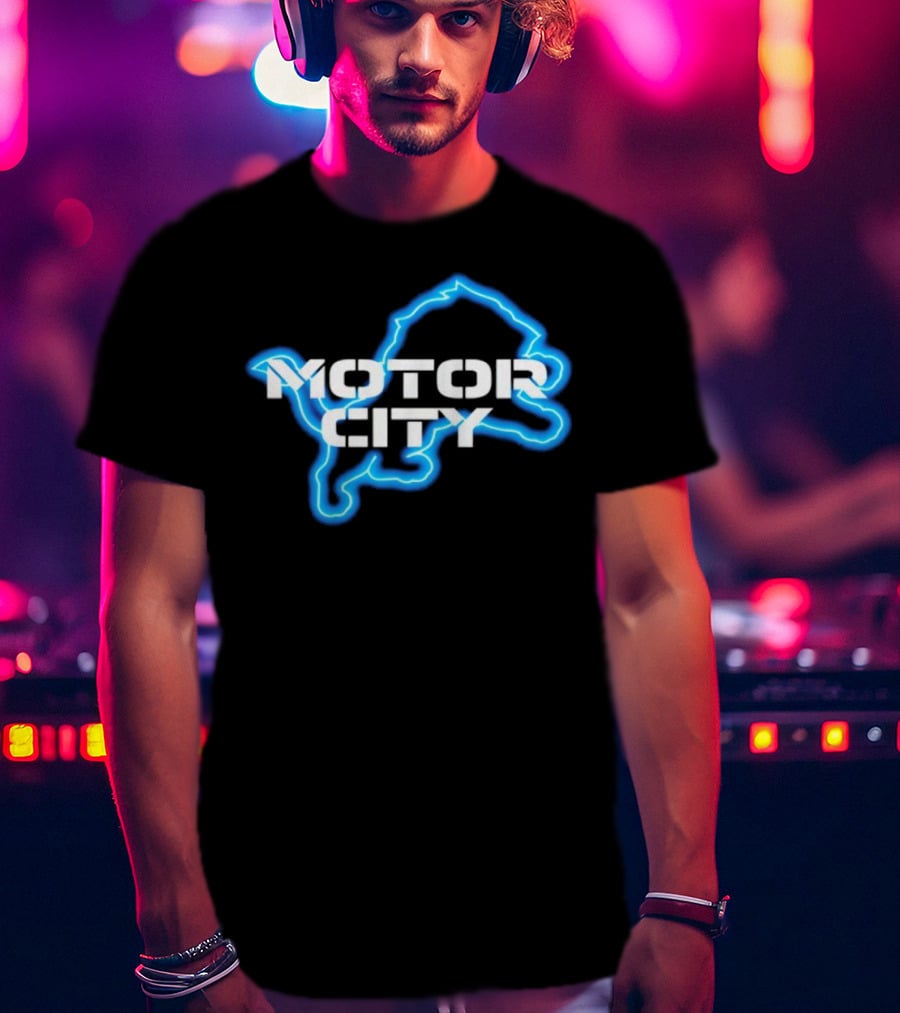 Sam Richardson Wearing Detroit Lions Motor City Blue Lion T-Shirt