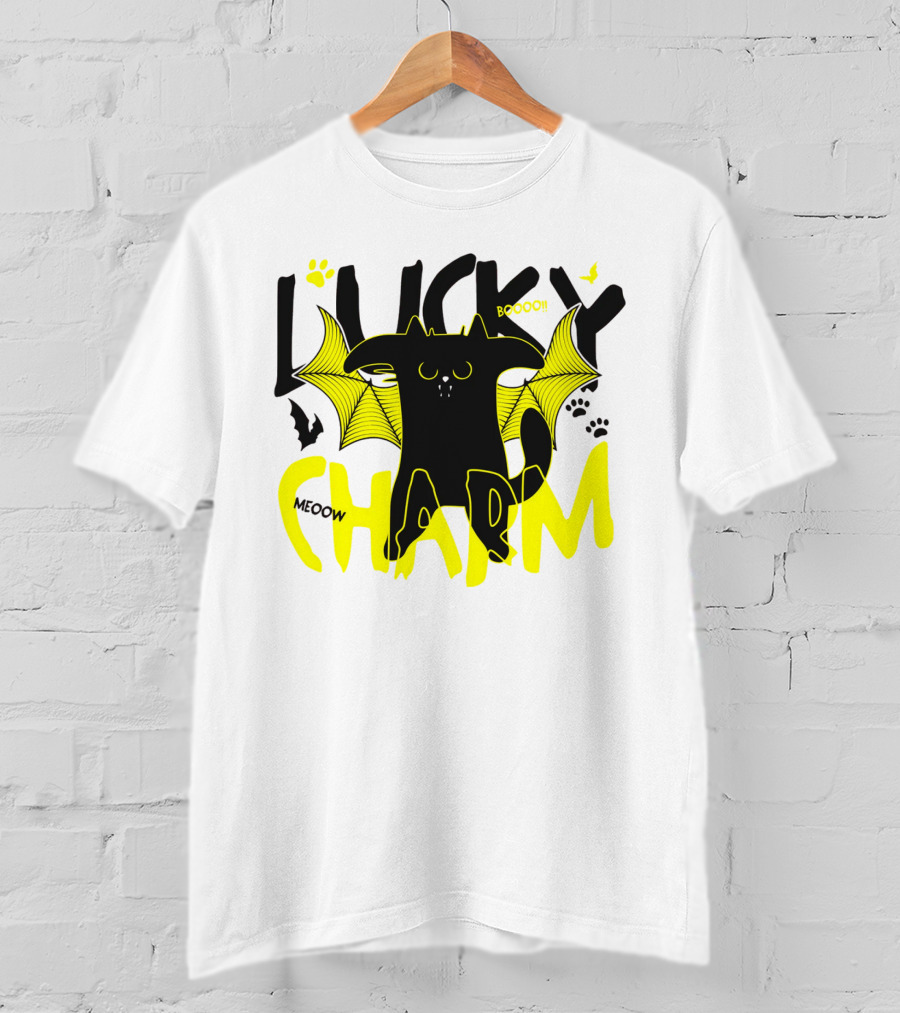 Lucky Charm Booo Meoow Bat Cat Halloween Paws T-Shirt