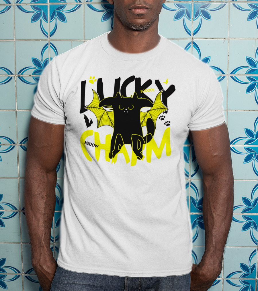 Lucky Charm Booo Meoow Bat Cat Halloween Paws T-Shirt