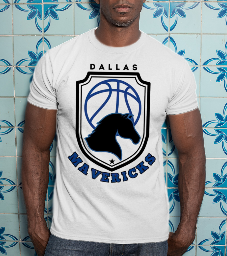 Dallas Mavericks Vintage NBA Basketball Logo Horse Emblem T-Shirt