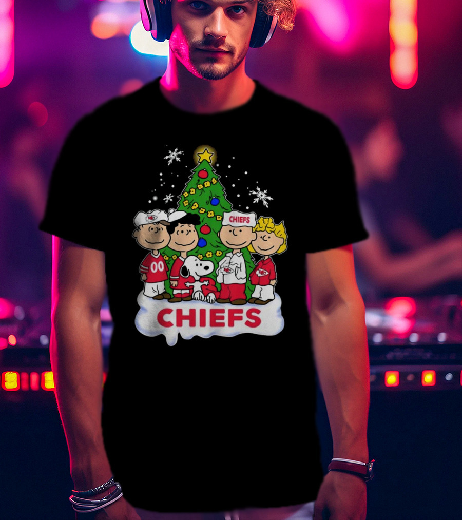 Kansas City Chiefs Snoopy Peanuts Christmas Chiefs Holiday T-Shirt