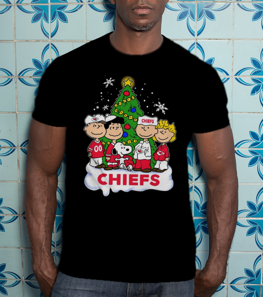 Kansas City Chiefs Snoopy Peanuts Christmas Chiefs Holiday T-Shirt