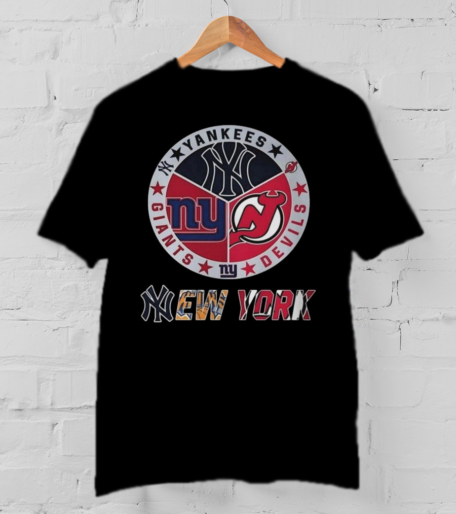 New York Yankees Giants Devils Circle Yankees NY Giants Devils T-Shirt
