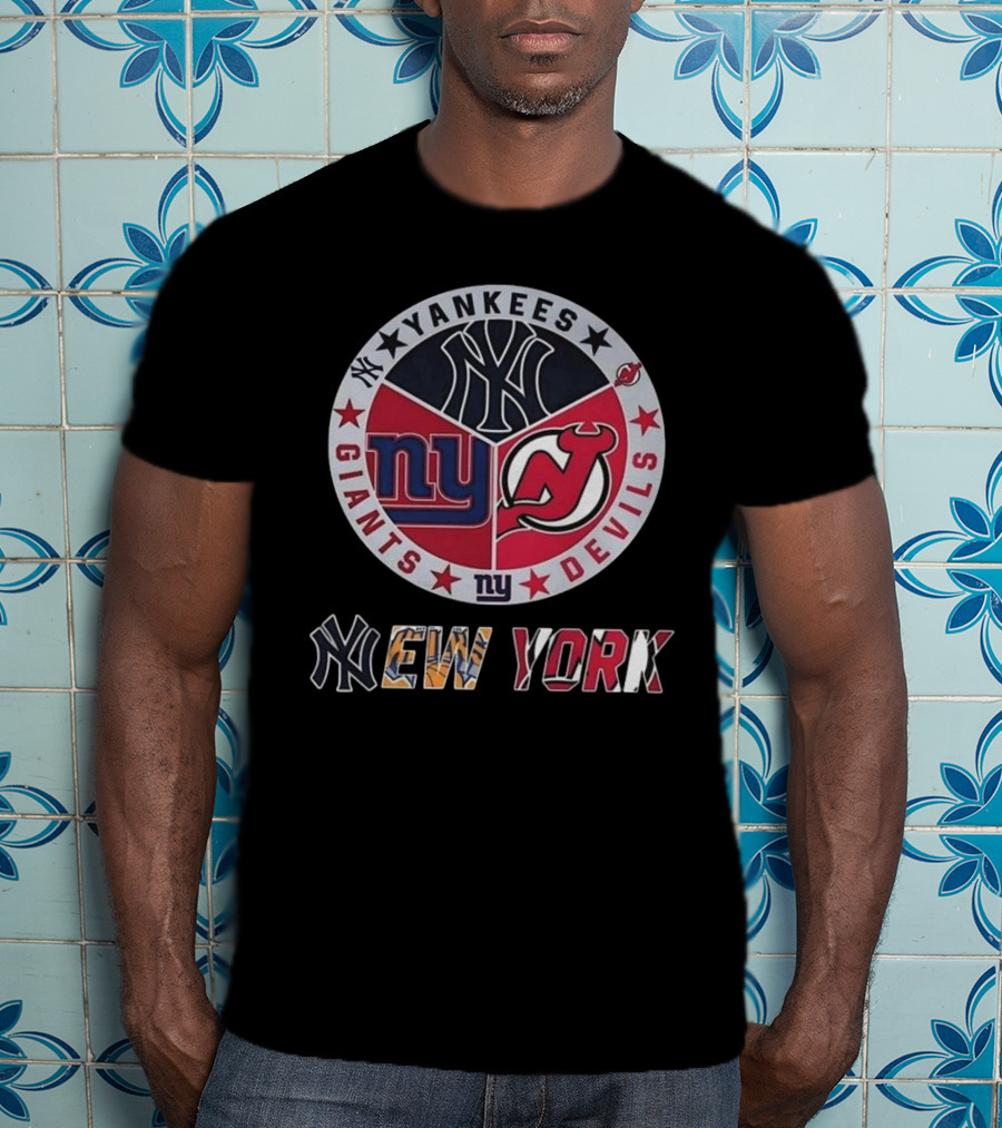 New York Yankees Giants Devils Circle Yankees NY Giants Devils T-Shirt