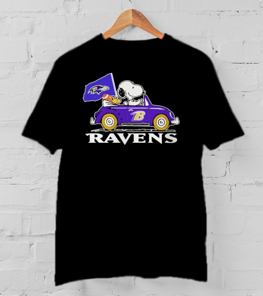Snoopy And Woodstock Driving Ravens Car With Flag T-Shirt