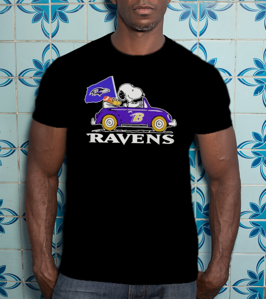 Snoopy And Woodstock Driving Ravens Car With Flag T-Shirt