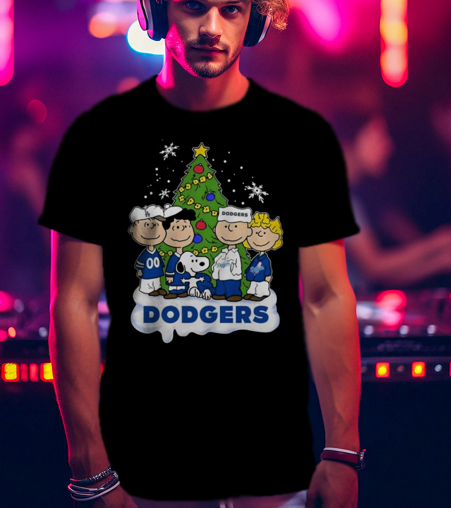Los Angeles Dodgers Merry Christmas With Snoopy And Peanuts Characters T-Shirt