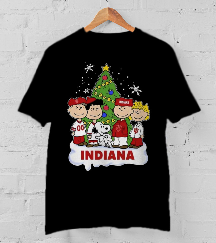 Indiana Hoosiers Snoopy And Friends Christmas Tree Snowflakes T-Shirt