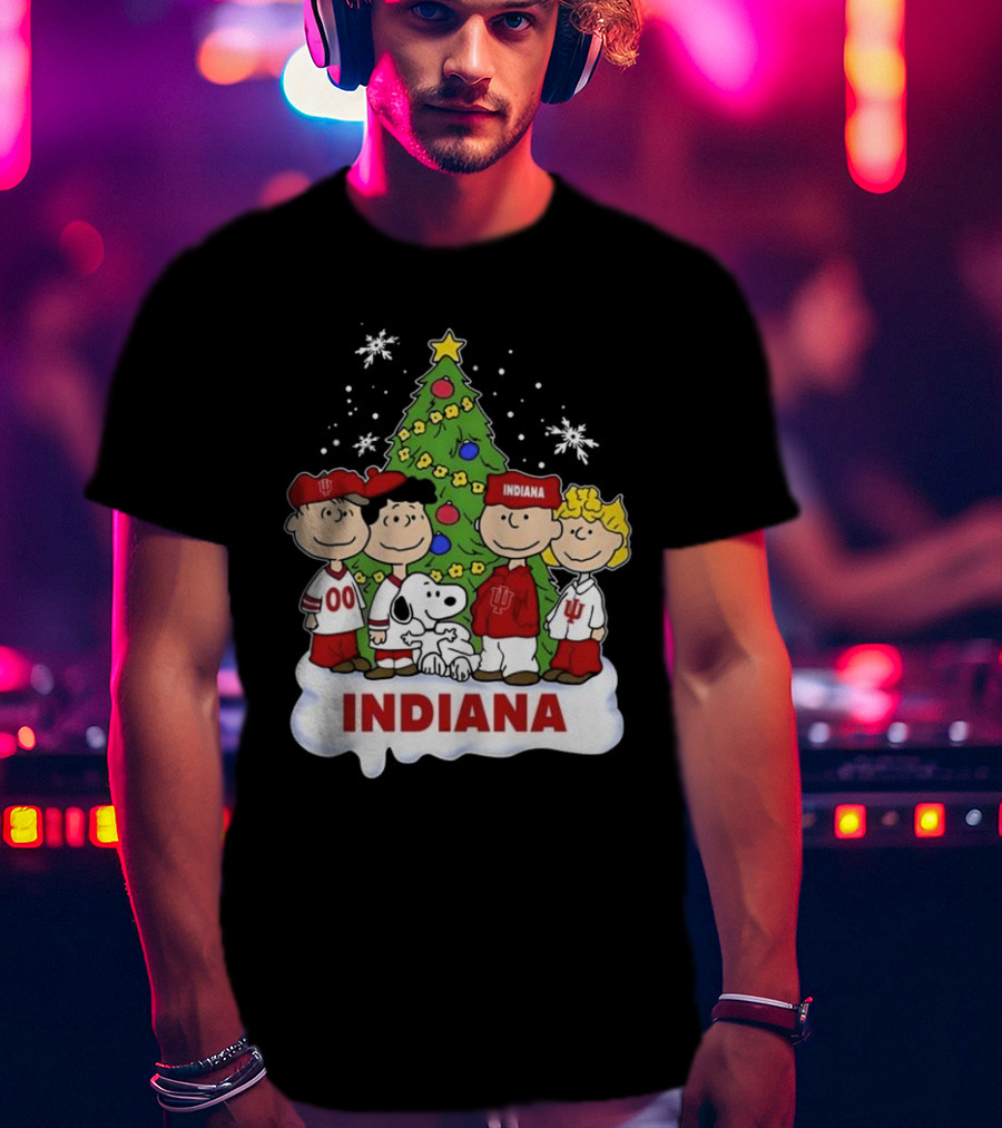 Indiana Hoosiers Snoopy And Friends Christmas Tree Snowflakes T-Shirt
