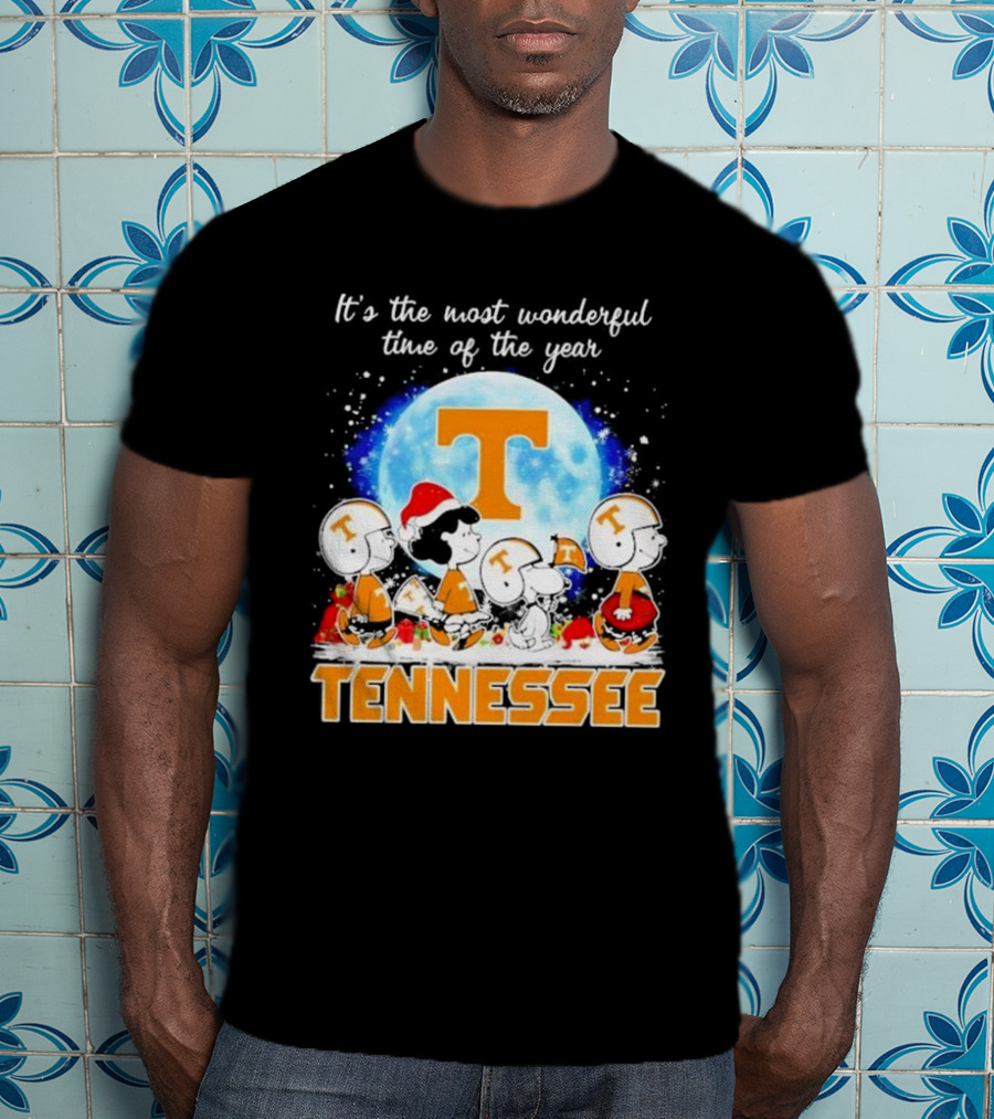 Peanuts Tennessee Volunteers It's The Most Wonderful Time Of The Year Christmas Snoopy Woodstock Lucy Moon T-Shirt