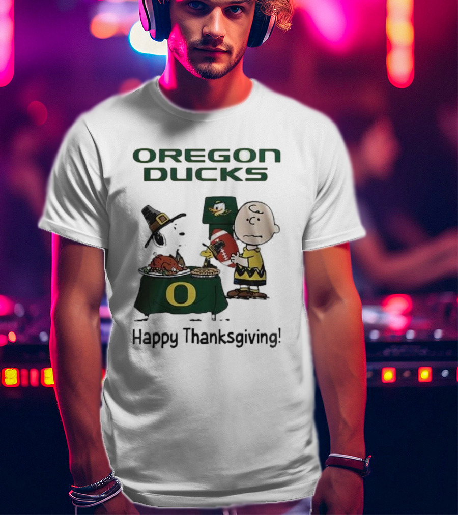 Oregon Ducks Peanuts Happy Thanksgiving Football T-Shirt