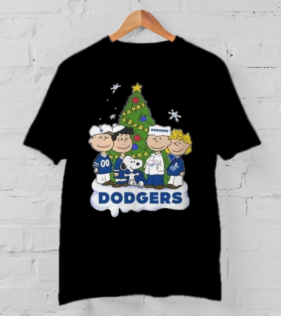 Snoopy And Friends Dodgers Christmas Tree Celebration T-Shirt