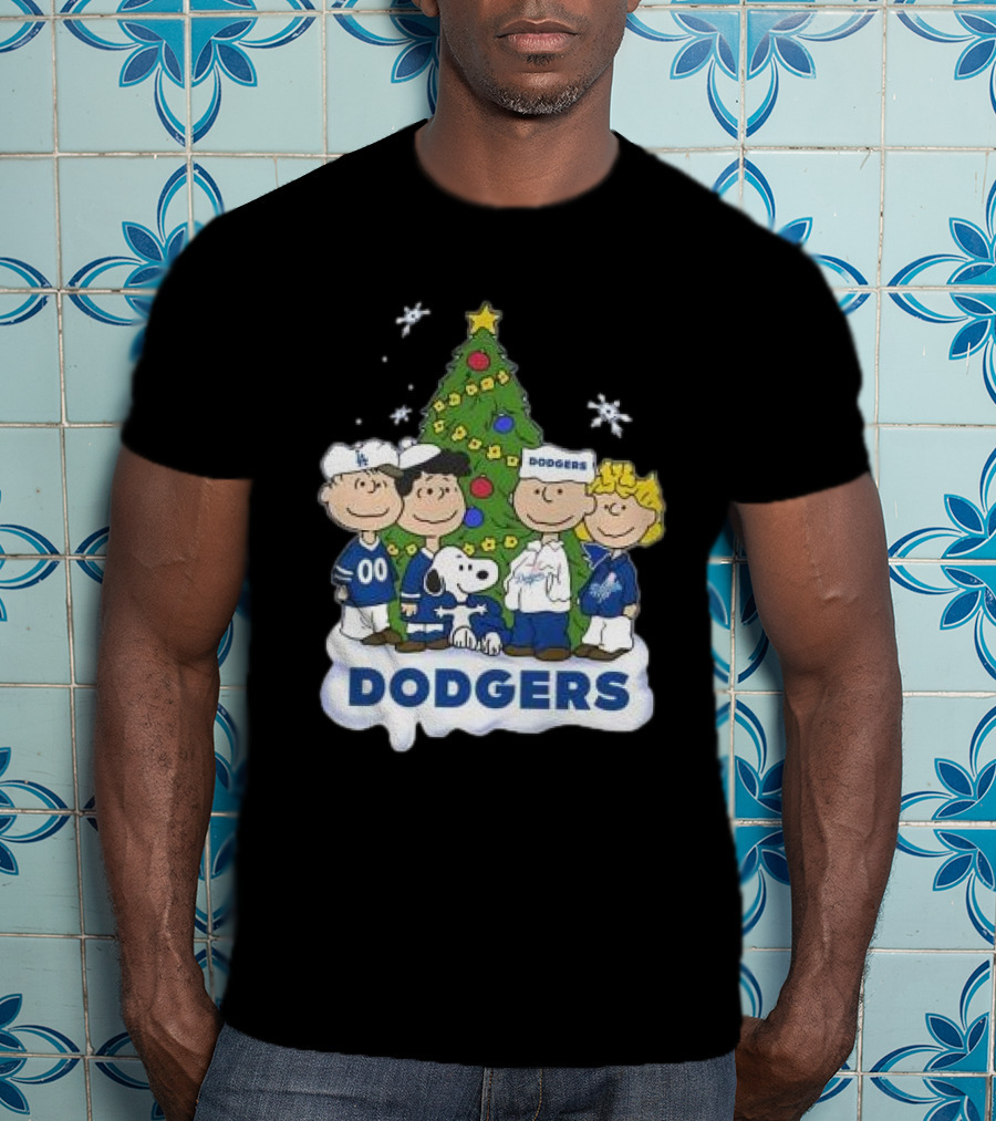 Snoopy And Friends Dodgers Christmas Tree Celebration T-Shirt