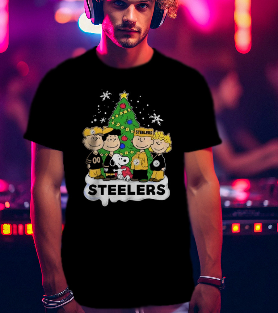 Steelers Snoopy And Friends Christmas Tree T-Shirt
