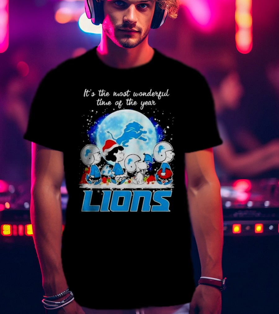 Peanuts Detroit Lions Christmas It’s The Most Wonderful Time Of The Year T-Shirt