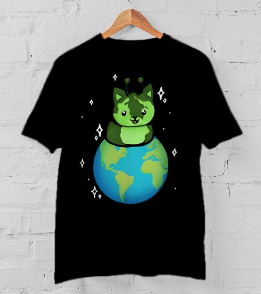 Cult Of Biscuit Alien Biscuit Cat Globe Stars T-Shirt
