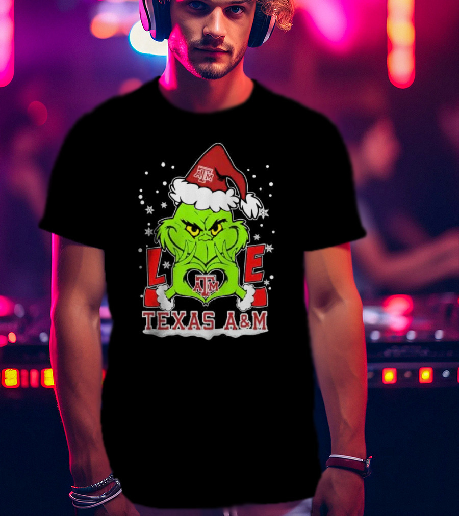 Grinch Heart Hands Love Texas A&M Aggies Christmas Santa Hat T-Shirt