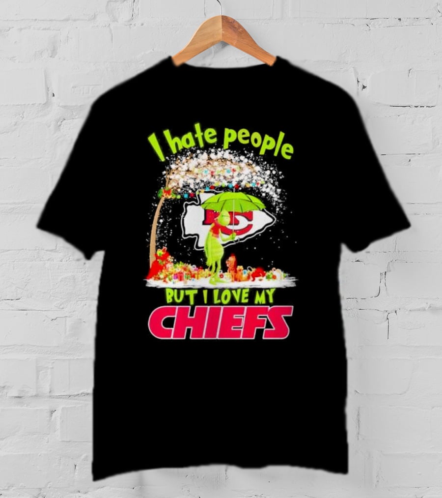 I Hate People But I Love My Chiefs Grinch And Max Kansas City Chiefs Christmas T-Shirt