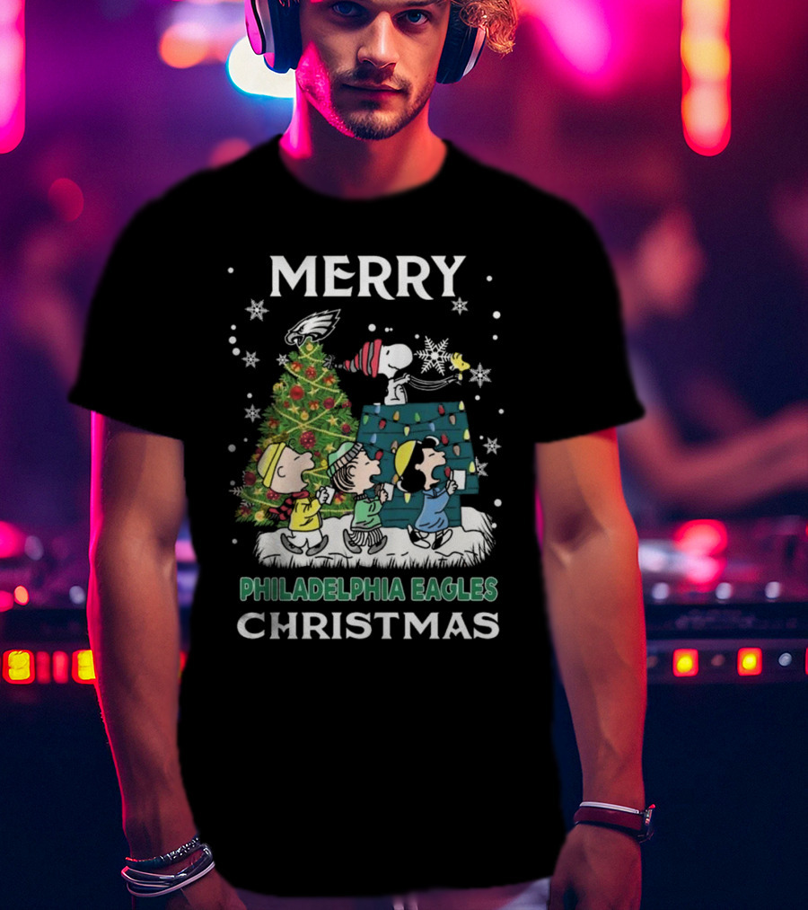 Merry Philadelphia Eagles Christmas Snoopy And Friends T-Shirt