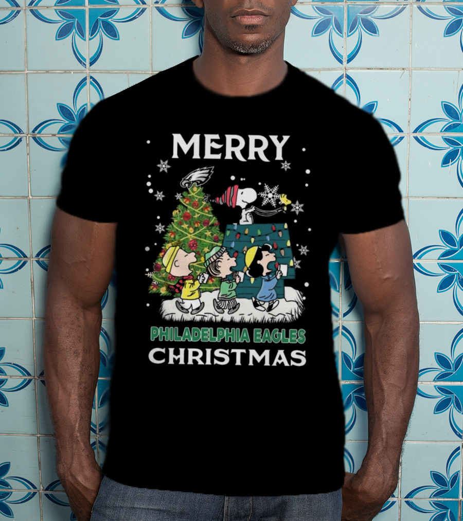 Merry Philadelphia Eagles Christmas Snoopy And Friends T-Shirt