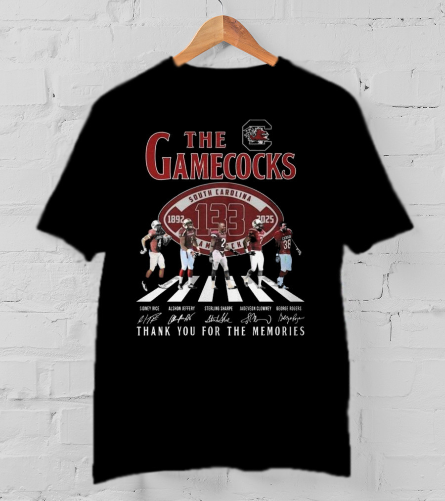 NCAA South Carolina Gamecocks 133 1892-2025 Thank You For The Memories Walking Signatures T-Shirt