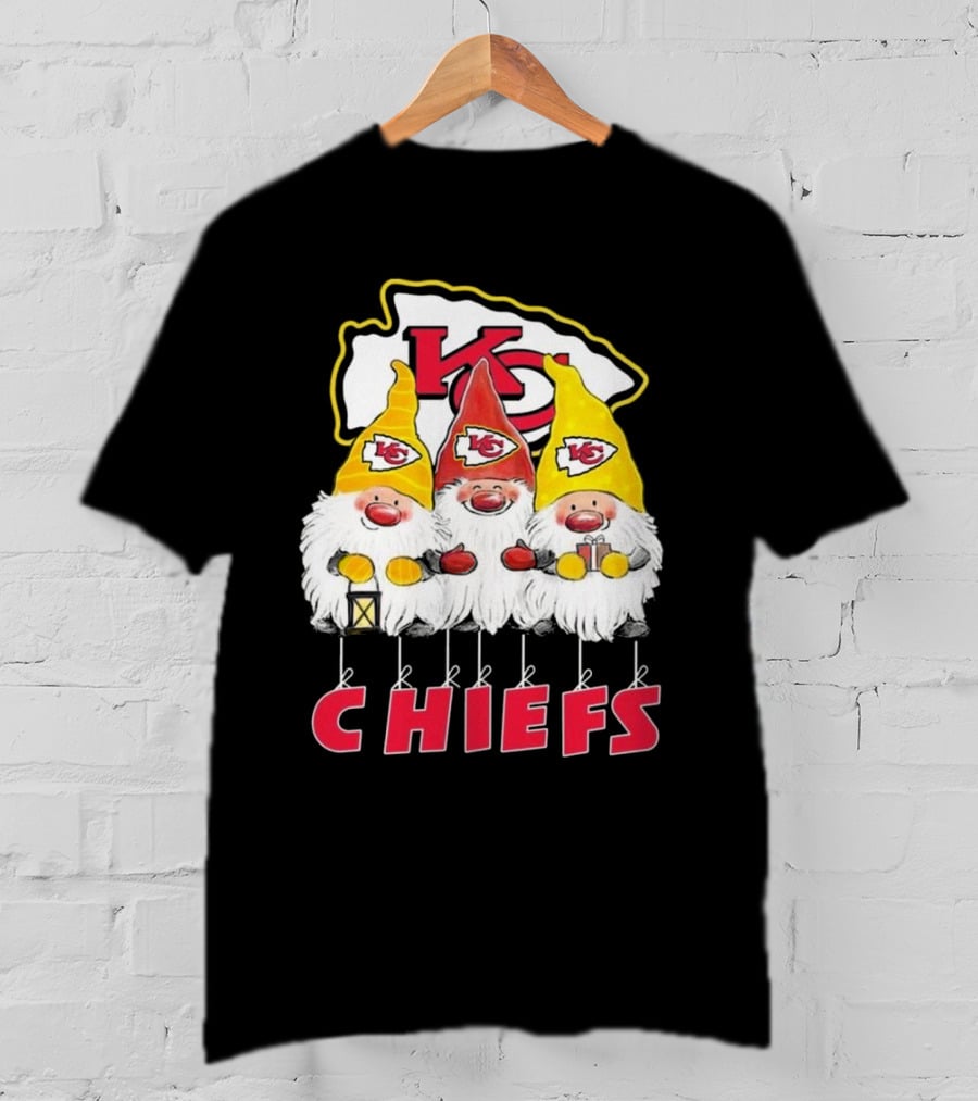 Kansas City Chiefs Gnomes Christmas Chiefs T-Shirt