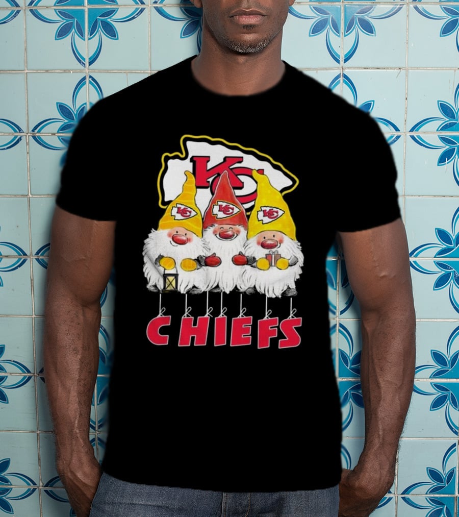 Kansas City Chiefs Gnomes Christmas Chiefs T-Shirt