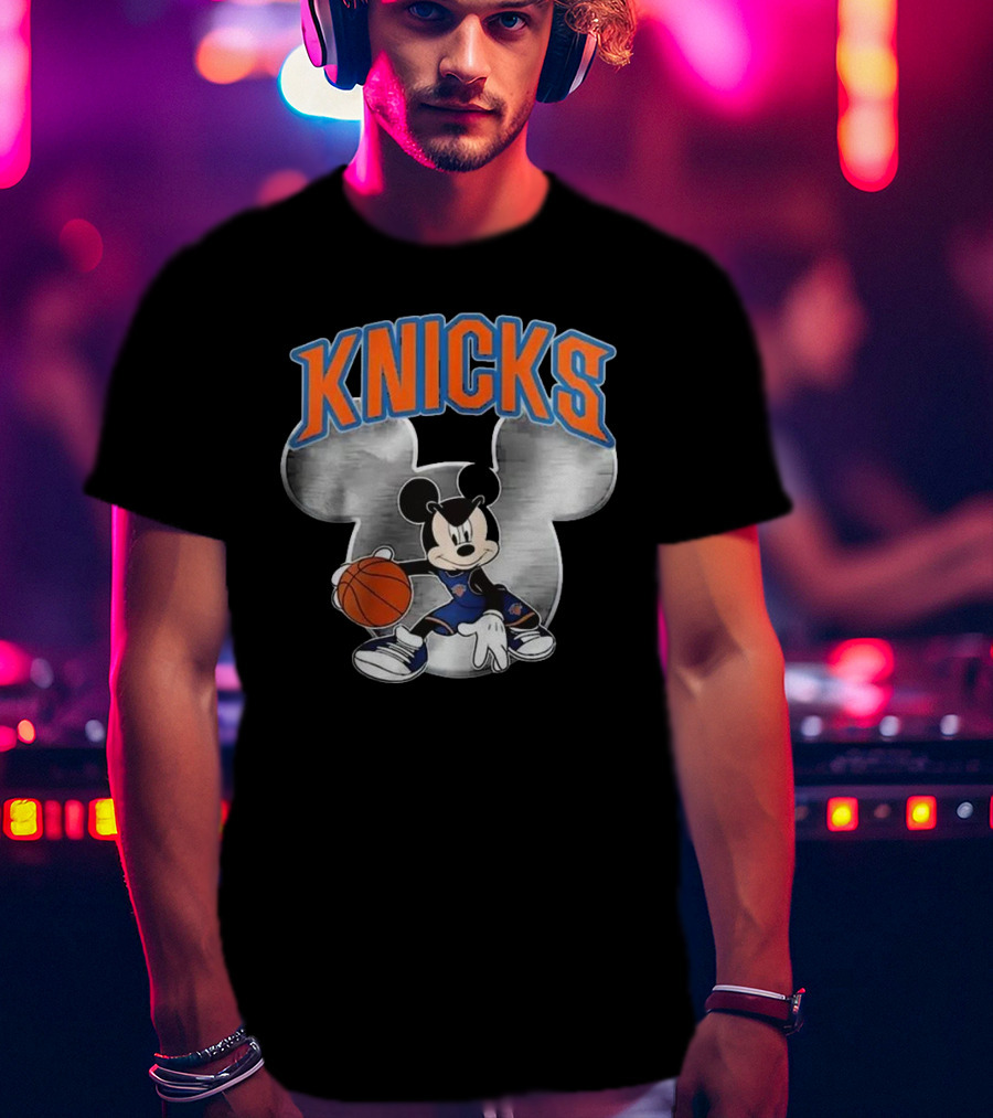Knicks Mickey Mouse Basketball Christmas T-Shirt