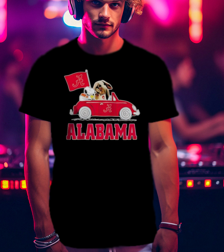 Snoopy And Big Al Driving Red Car With Alabama Flag Crimson Tide T-Shirt