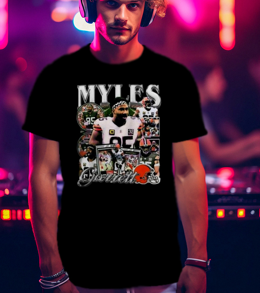 Myles Garrett 95 Cleveland Browns Vintage Collage T-Shirt