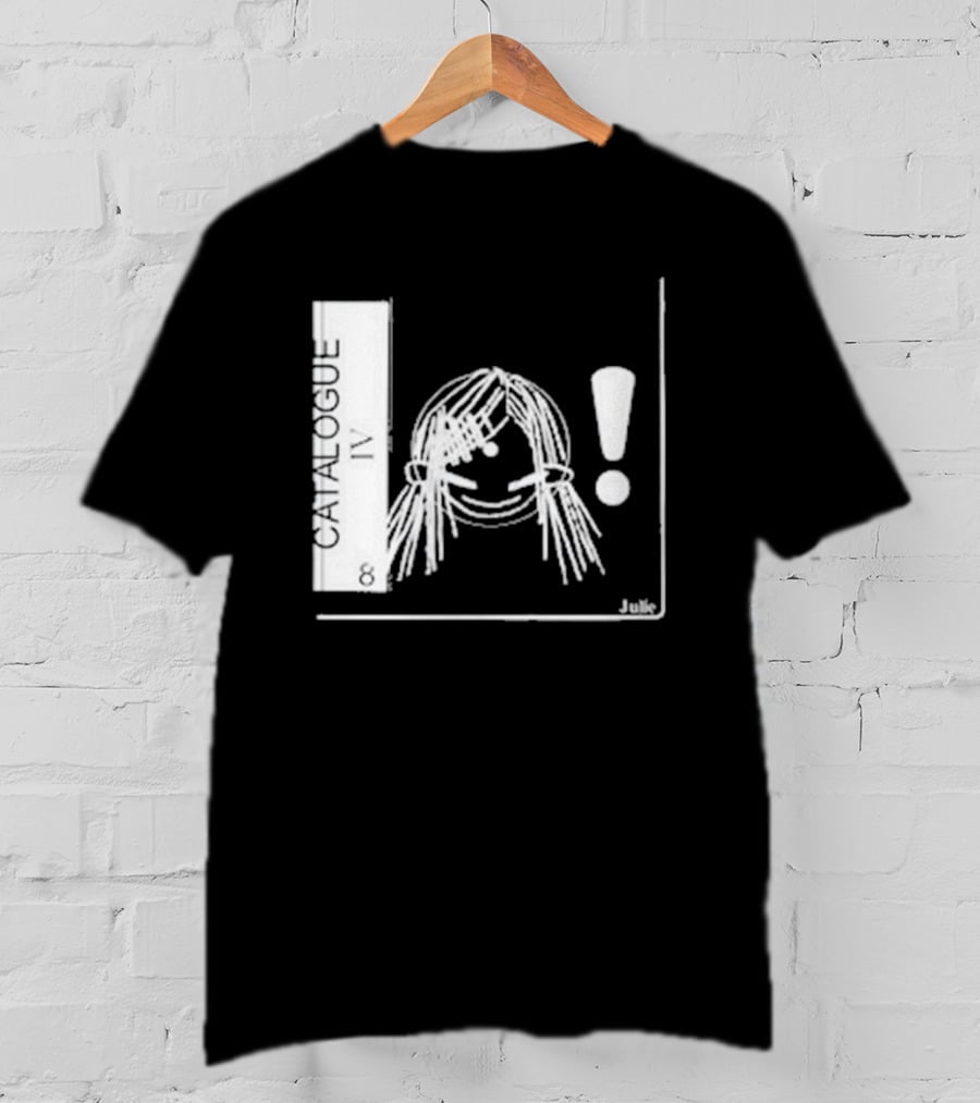 Catalogue IV Julie T-Shirt