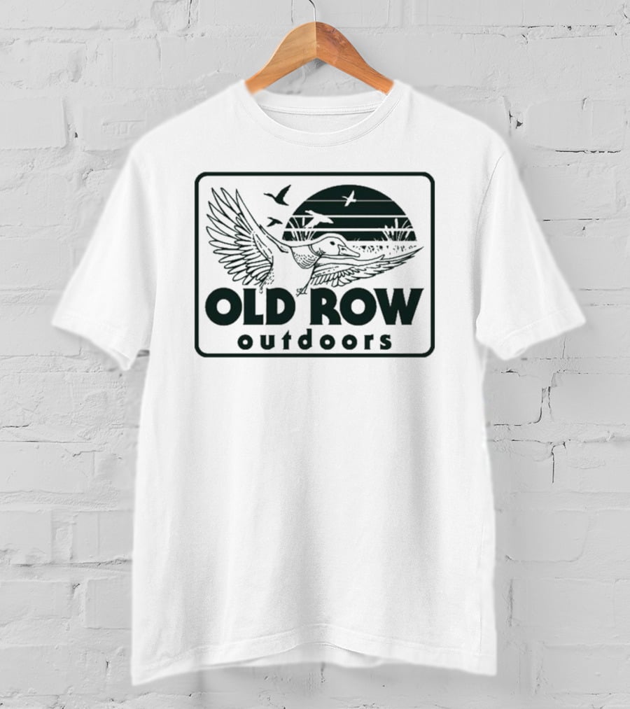 Old Row Outdoors Flying Duck Badge With Birds And Sunset T-Shirt