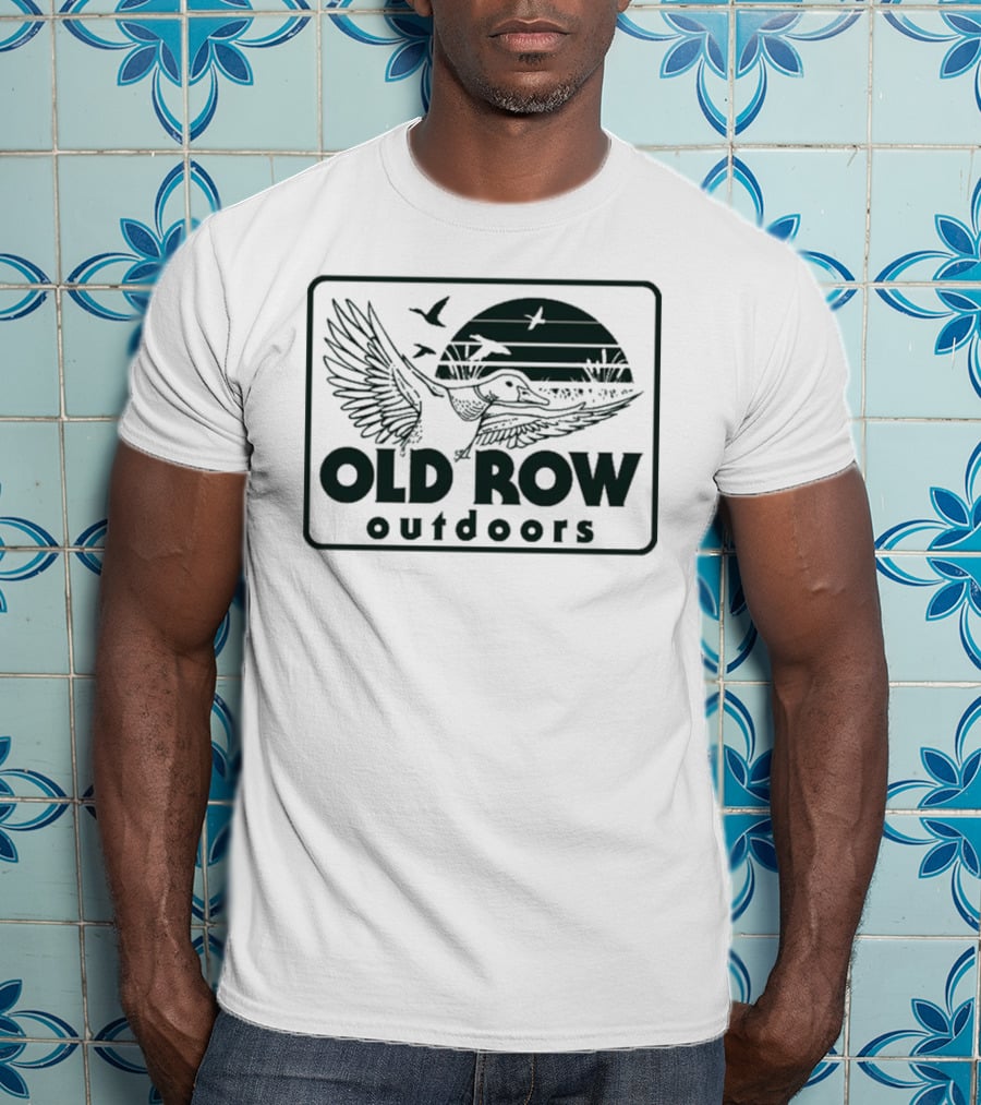 Old Row Outdoors Flying Duck Badge With Birds And Sunset T-Shirt