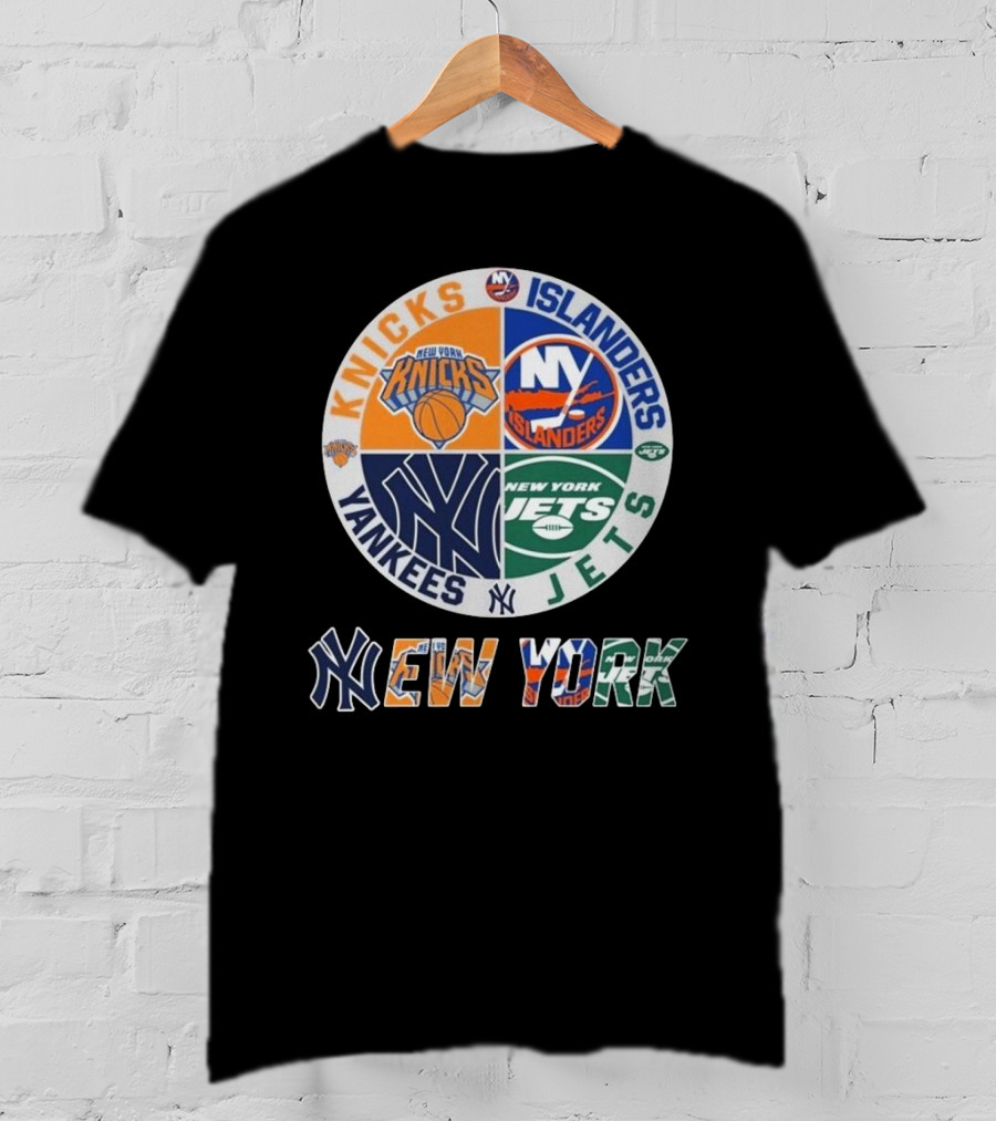 New York Knicks Islanders Yankees Jets Circle Logo New York T-Shirt