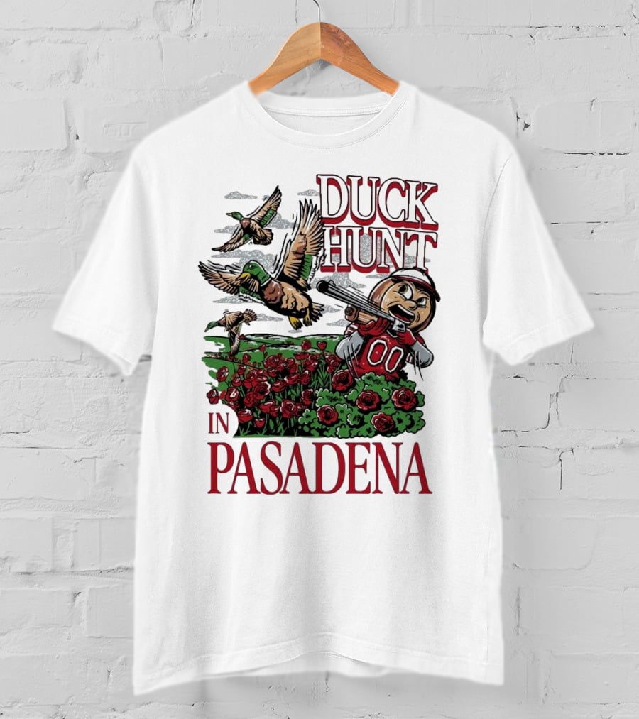 Duck Hunt In Pasadena Football Roses Retro Style T-Shirt