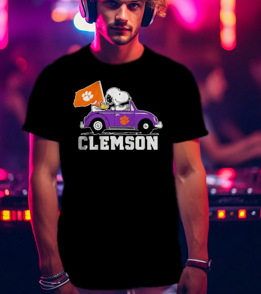 Peanuts Snoopy Woodstock Driving Purple Car With Clemson Tigers Flag CFP T-Shirt
