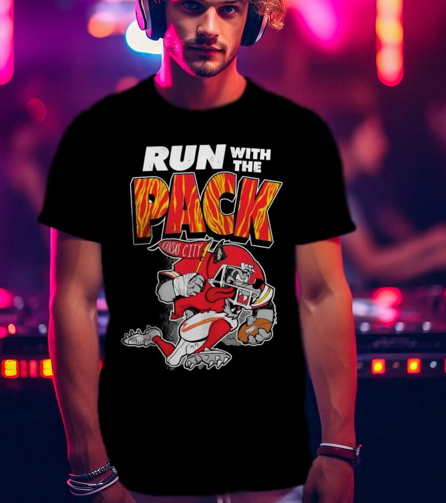 Run With The Pack Kansas City Chiefs KC Wolf 2025 T-Shirt