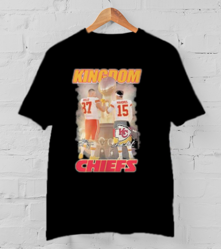 Chiefs Kingdom Travis Kelce Patrick Mahomes Trophy Celebration T-Shirt