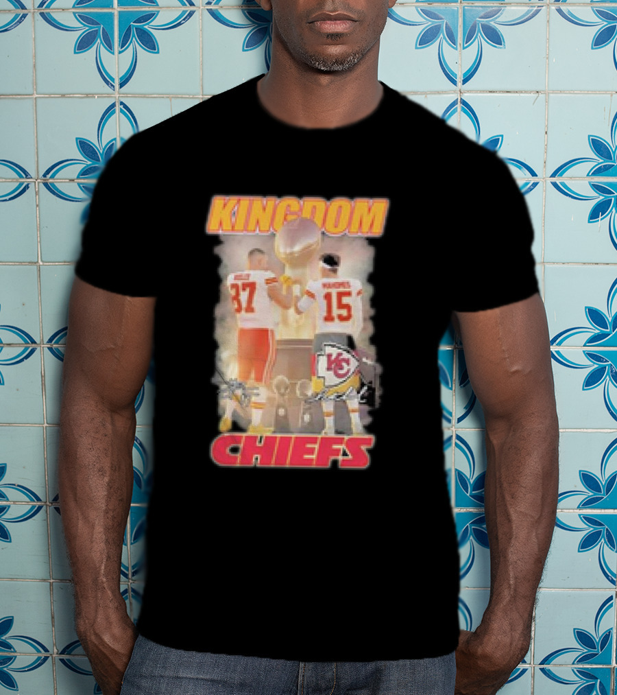 Chiefs Kingdom Travis Kelce Patrick Mahomes Trophy Celebration T-Shirt