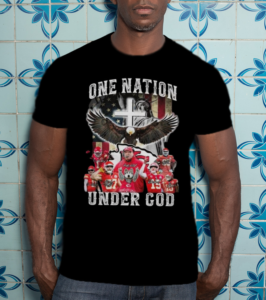 Kansas City Chiefs One Nation Under God 2025 Signatures Statue Of Liberty And Eagle T-Shirt