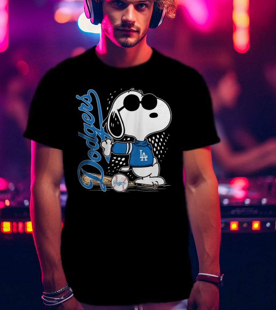 Los Angeles Dodgers Snoopy MLB 2025 Peanuts Baseball Collaboration T-Shirt