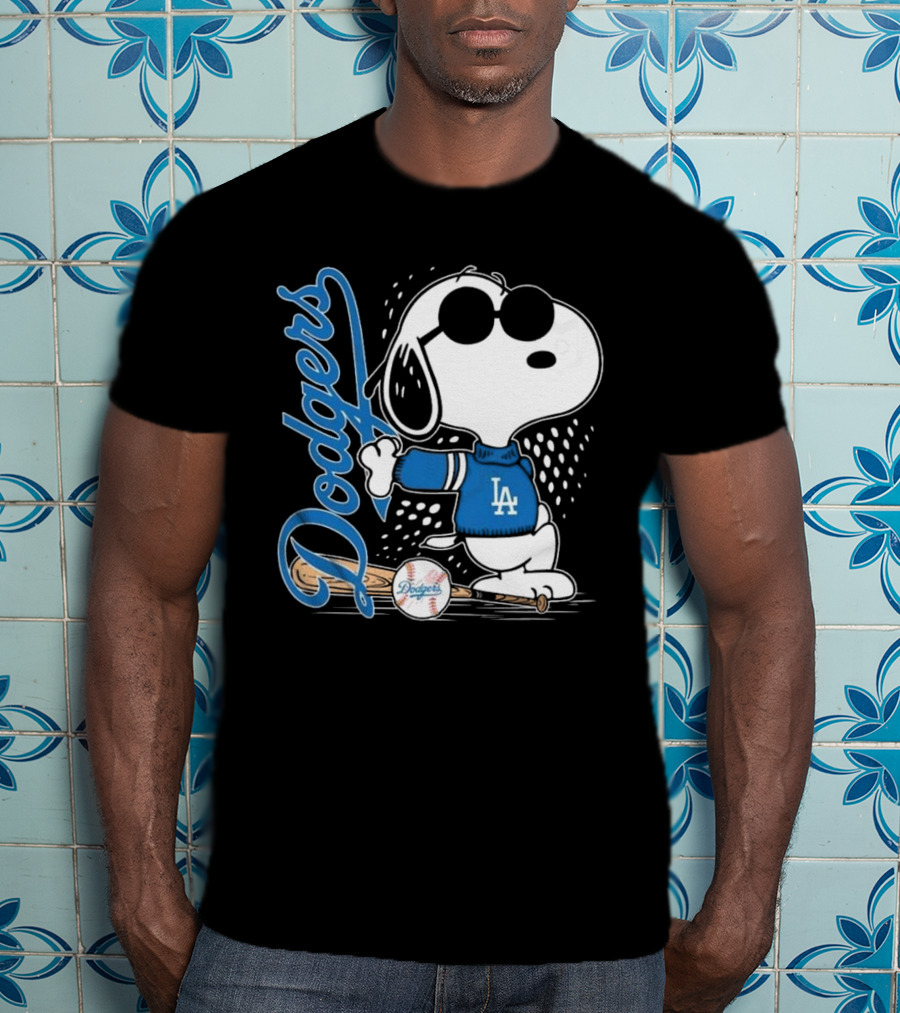 Los Angeles Dodgers Snoopy MLB 2025 Peanuts Baseball Collaboration T-Shirt